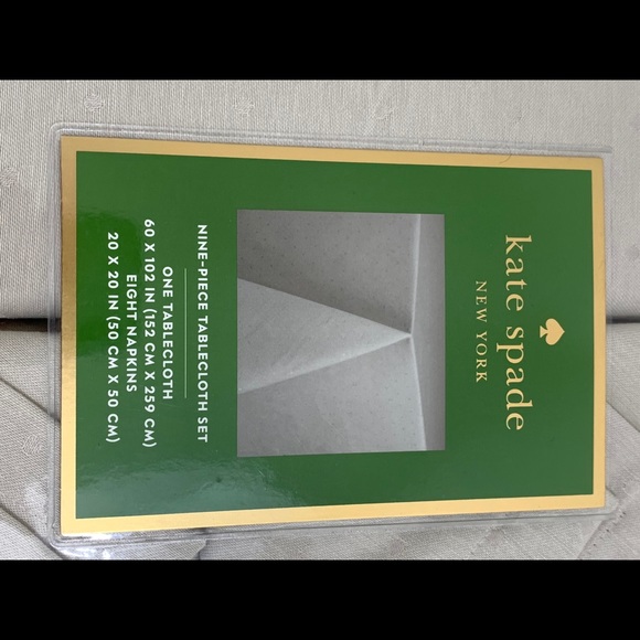 Ivory Kate Spade Tablecloth and 8 napkins - Picture 4 of 4